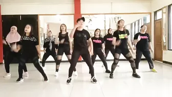 Twerk Party || Brandon Beal - Twerk It Like Miley#senamkreasi #tiktokviral