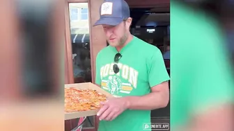 Barstool Pizza Review - Hot Pie Pizza (West Palm Beach, FL)