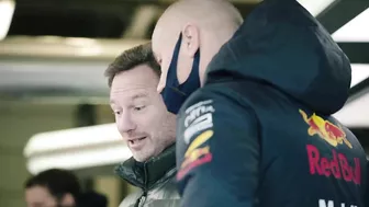 Max Verstappen drives the Oracle Red Bull Racing RB18 for the first time