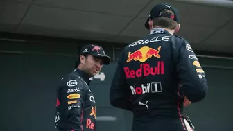 Max Verstappen drives the Oracle Red Bull Racing RB18 for the first time