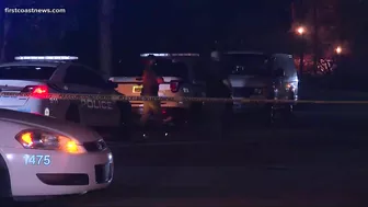 Jacksonville Beach police search wooded area for evidence in homicide