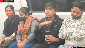 पुष्पराज आलू लेलो, टिंडे लेलो Funny Dialogue In Metro ????। Epic Public Reaction ????। Metro Prank। Sagar