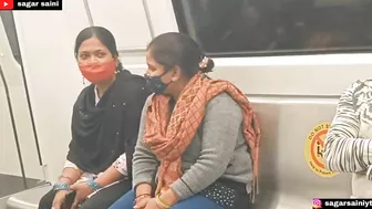 पुष्पराज आलू लेलो, टिंडे लेलो Funny Dialogue In Metro ????। Epic Public Reaction ????। Metro Prank। Sagar