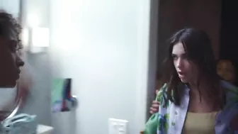 Dua Lipa - New Rules (Official Music Video)