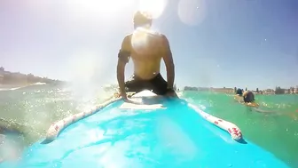 10 patients, 1 board! Mass Rescue At Bondi Beach