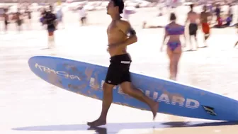 10 patients, 1 board! Mass Rescue At Bondi Beach