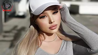 Kristina Musatova..Wiki Biography,age,weight,relationships,net worth - Curvy models, plus size model