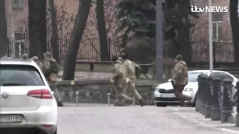 ITV News witnesses fighting between Ukrainian and Russian troops closing in on Kyiv | ITV News