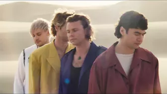 5 Seconds of Summer - Complete Mess (Official Music Video)