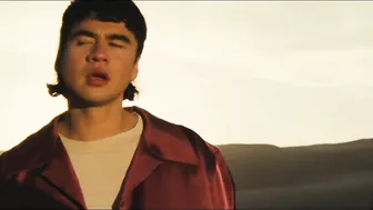 5 Seconds of Summer - Complete Mess (Official Music Video)