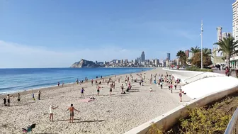 BENIDORM ???????? PONIENTE BEACH MORNING TIME MARCH 2022 Costa Blanca Spain Walking Tour 4K