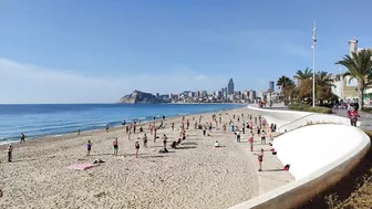 BENIDORM ???????? PONIENTE BEACH MORNING TIME MARCH 2022 Costa Blanca Spain Walking Tour 4K