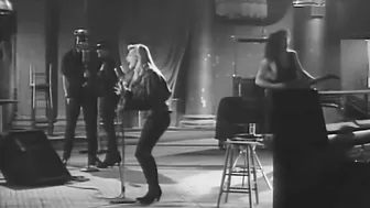 Taylor Dayne - Love Will Lead You Back (Official HD Video)