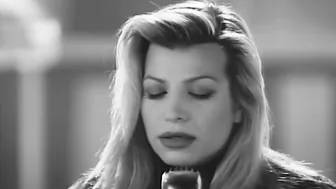 Taylor Dayne - Love Will Lead You Back (Official HD Video)