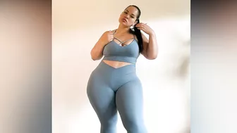 Models Plus Size with Romydya -  Model Curvy  Plus Size womens Clothing Social Media Influencer