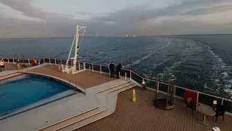 MSC SEAVIEW SHIP TOUR 4K - SUNSET BEACH POOL