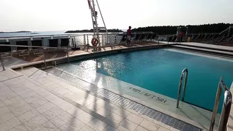 MSC SEAVIEW SHIP TOUR 4K - SUNSET BEACH POOL