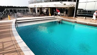 MSC SEAVIEW SHIP TOUR 4K - SUNSET BEACH POOL