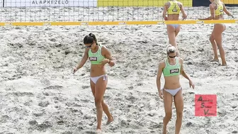 Women's Beach Volleyball Super Drops & Spikes