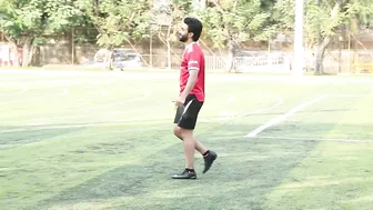 Celebrity in Expensive Cars Arrive for Football Practice Juhu | Adar jain, Abhishek Bachchan