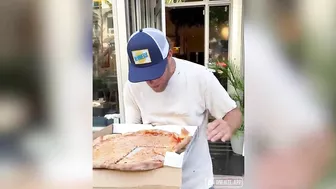 Barstool Pizza Review - Evio's Pizza & Grill (Miami Beach, FL)