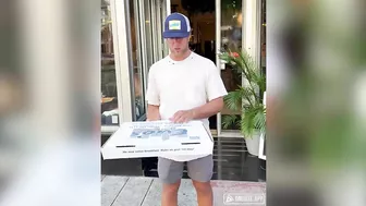 Barstool Pizza Review - Evio's Pizza & Grill (Miami Beach, FL)