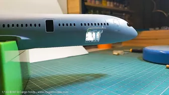 Rocast Models - 1/144 B787-9 Cargo holds preview