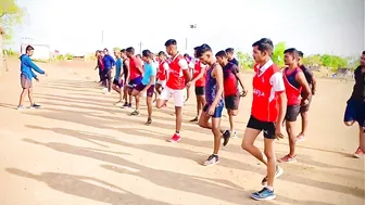 रनिंग च्या आधी हे स्ट्रेचिंग करा // stretching exercise before running by Toss100