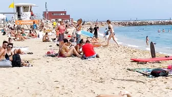 Beach Nova Icaria/Barcelona beach walk