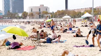 Beach Nova Icaria/Barcelona beach walk