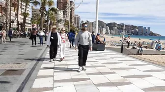 BENIDORM ???????? LEVANTE BEACH Walking Tour 4K Costa Blanca SPAIN 2022