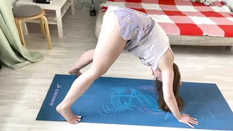 Yoga & Gymnastics with Lera