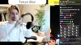 xQc brush his teeth roughly on Stream to teach Chat to always clean their Teeth anytime everywhere