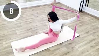 Yoga & Gymnastics Flexibility and stretching of the legs - 2 effective exercises