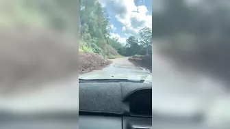 Uki to Nimbin NSW Landslides on Highways. Travel At Own Risk