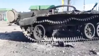 Ukraine Demolishes Putin's Super Tanks | What Explains The Huge Damage To Captured Russian T-72s?