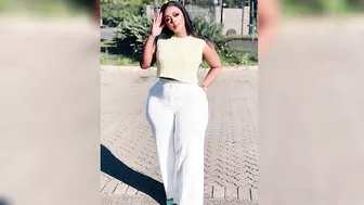 Curvy Model - Luyanda - Beautiful Outfits | Plus Size Model