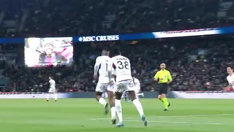 PARIS SAINT-GERMAIN - FC LORIENT (5 - 1) - Highlights - (PSG - FCL) / 2021-2022