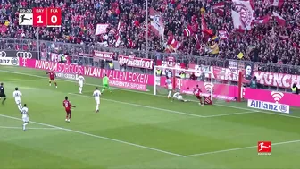 Lewandowski Decides Thrilling Game! | FC Bayern München - FC Augsburg 1-0 | MD 29 – Bundesliga 21/22