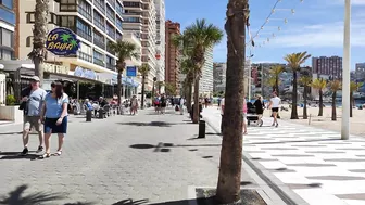 BENIDORM ???????? LEVANTE BEACH HOT & SUNNY APRIL 2022 Costa Blanca Walking Tour 4K