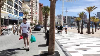 BENIDORM ???????? LEVANTE BEACH HOT & SUNNY APRIL 2022 Costa Blanca Walking Tour 4K