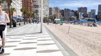 BENIDORM ???????? LEVANTE BEACH HOT & SUNNY APRIL 2022 Costa Blanca Walking Tour 4K