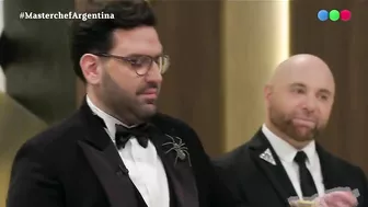 Tomás Fonzi hizo un postre en honor a su mamá, papá y su hija Violeta - Masterchef Argentina