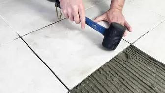 Method Surprised 50 Years Old Tiler! Remove Tiles Without Breaking