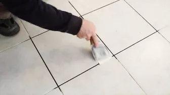 Method Surprised 50 Years Old Tiler! Remove Tiles Without Breaking