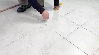 Method Surprised 50 Years Old Tiler! Remove Tiles Without Breaking