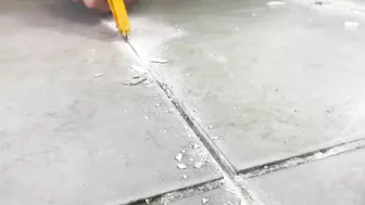 Method Surprised 50 Years Old Tiler! Remove Tiles Without Breaking