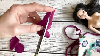 5 MINUTE EASY BARBIE BIKINI WITHOUT SEWING (from my old bikini)