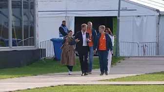 Meghan and Prince Harry arrive at the reception of the Invictus Games in The Hague | AFP