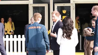 Meghan and Prince Harry arrive at the reception of the Invictus Games in The Hague | AFP